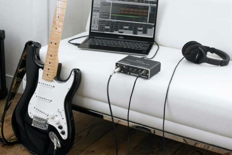como conectar a guitarra no PC