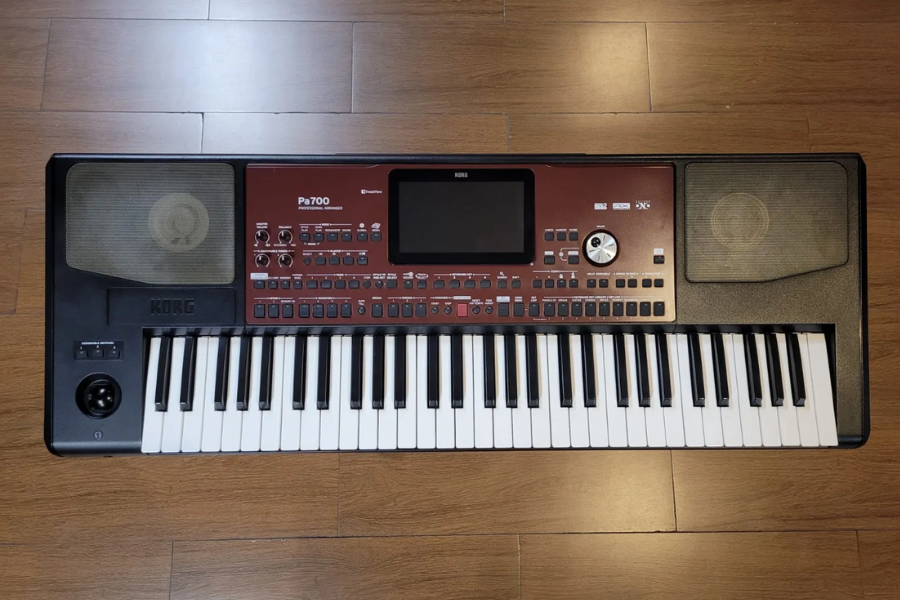 teclado arranjador korg pa700 br e bom