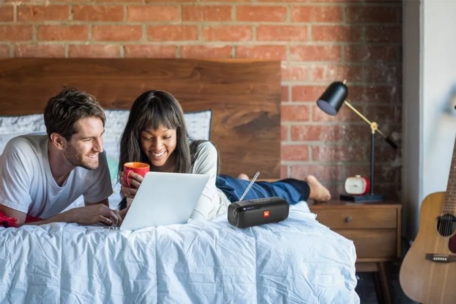 qual a melhor caixa de som com rádio fm